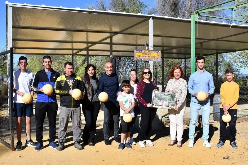 Partida de bolos serranos en la Bolera Modesto Fernández Mendoza, El Calonge